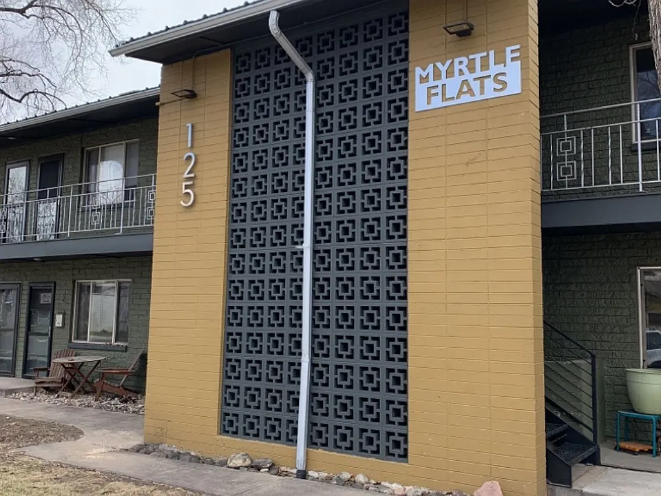 125 E Mrytle Flats