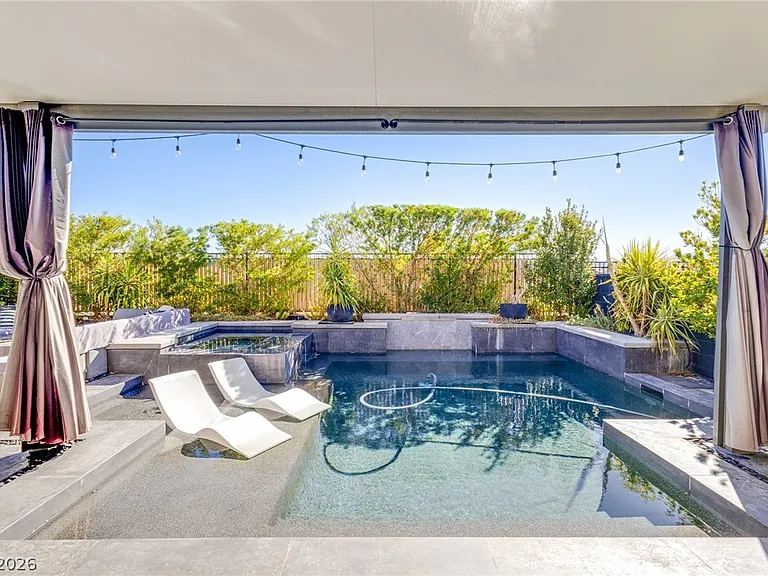 2605 Tolmezzo St — Photo 1