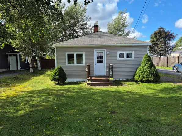 75 King Street, Grand Falls-Windsor, NL A2B1H2