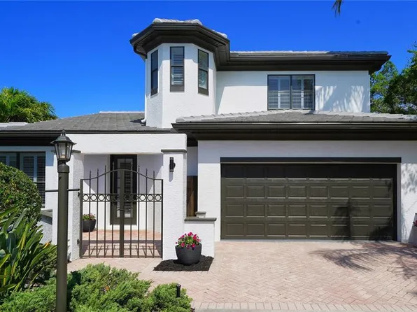 1348 Tearose Pl, Sarasota, FL 34239