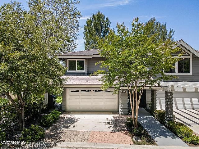 1st image of 4742 Club View Dr