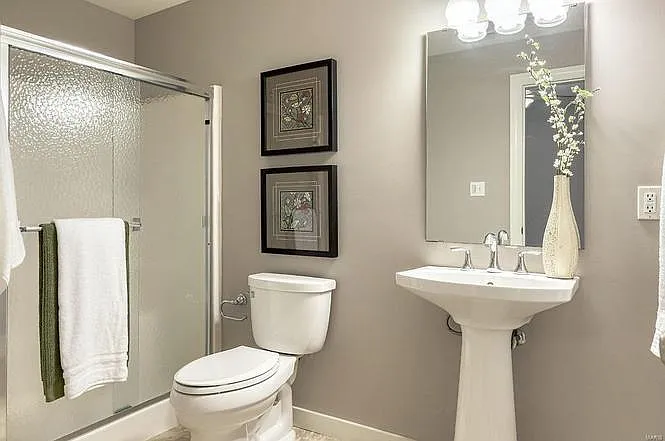 11910 Crystal Dr — Photo 36