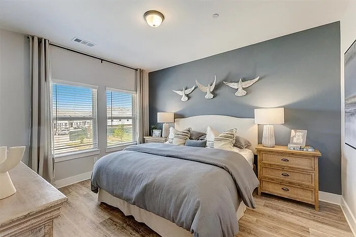 3901 Constantine Dr — Photo 13
