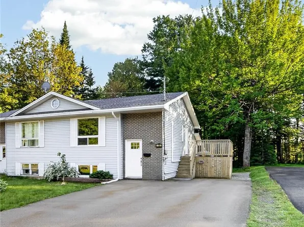 150 Pascal Ave, Dieppe, NB E1A 5N5