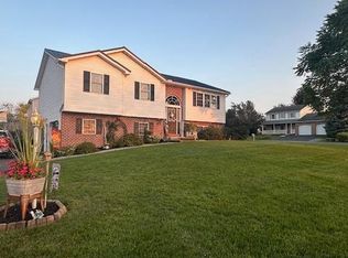 10464 Mapleton Rd, Shippensburg, PA 17257