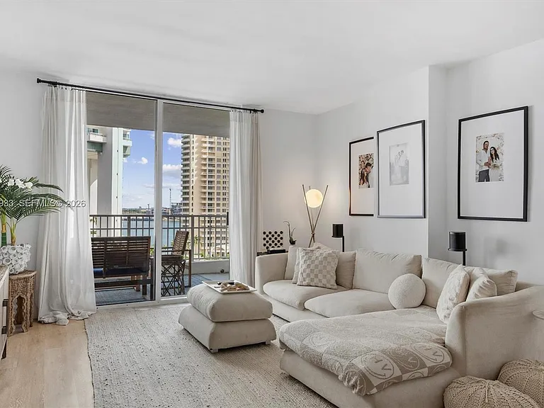 701 Brickell Key Blvd #1106 — Photo 14