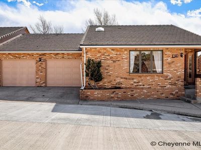 911 Mylar Park Dr, Cheyenne, WY, 82009