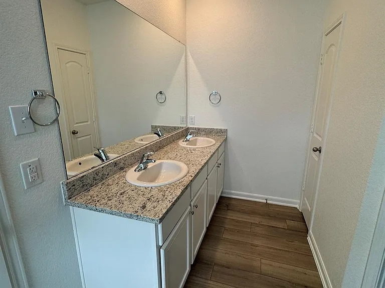 1187 Amy Dr — Photo 22
