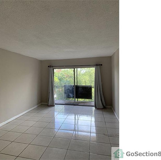 1st image of 13480 NE 6th Ave APT 310