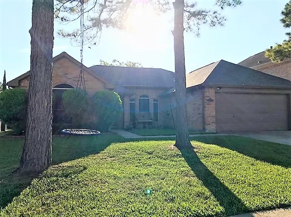 1105 Glencrest Dr, La Porte, TX 77571
