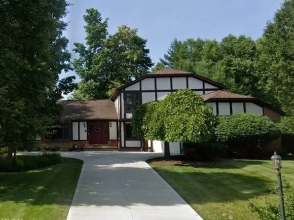 4370 Sir John Ave, North Royalton, OH 44133