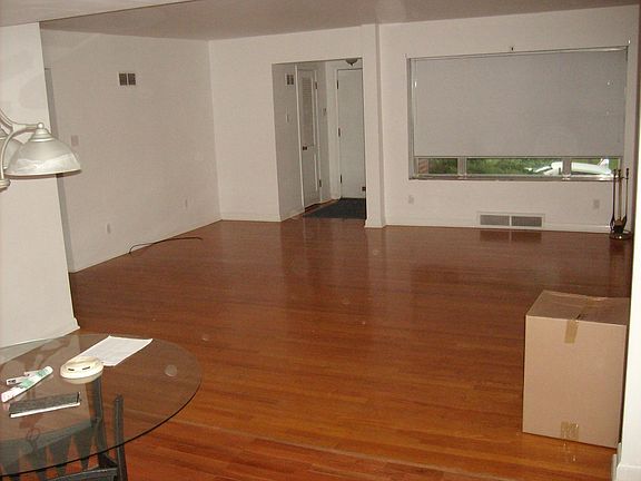 5th image of 8416 Gannon Ave