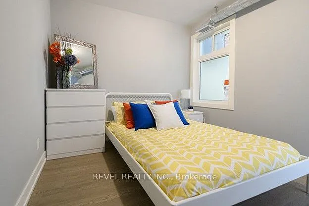1000 King St E #1006 — Photo 6