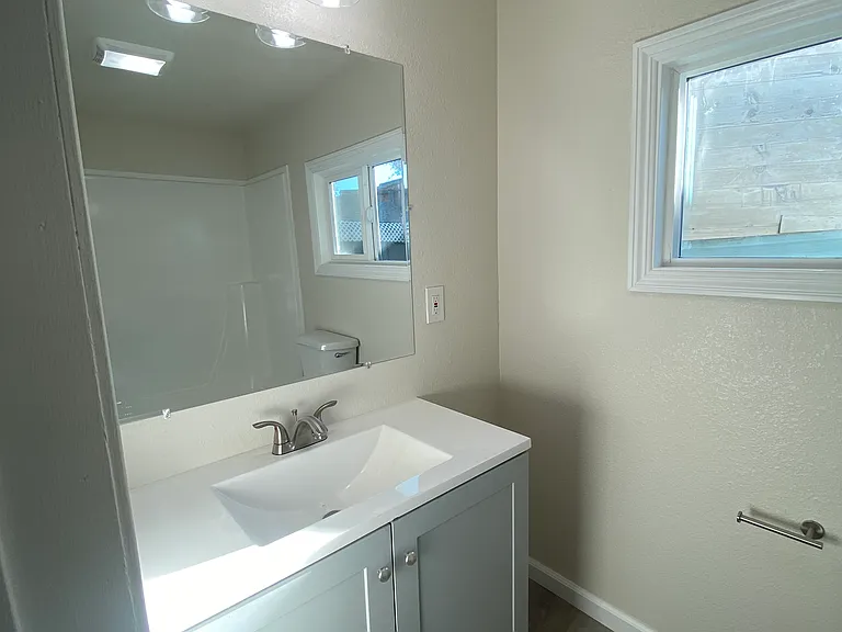 14209 Pearl St — Photo 5