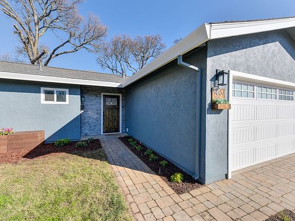 3rd image of 9637 Tanglewood Cir