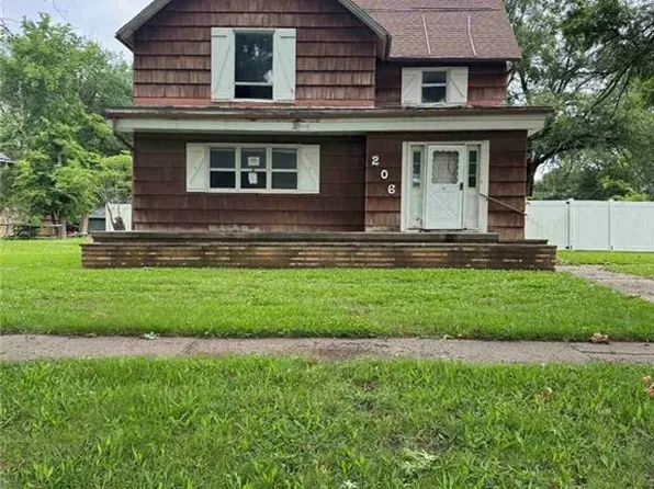 206 Garrison Ave, Westphalia, KS 66093