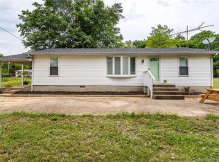 1611 Seatick Rd, Charlestown, IN 47111