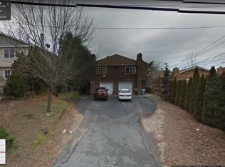 10 Mechanic St, Glen Cove, NY 11542