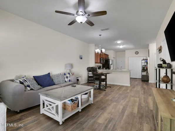 375 SERVIA Drive, St. Johns, FL 32259