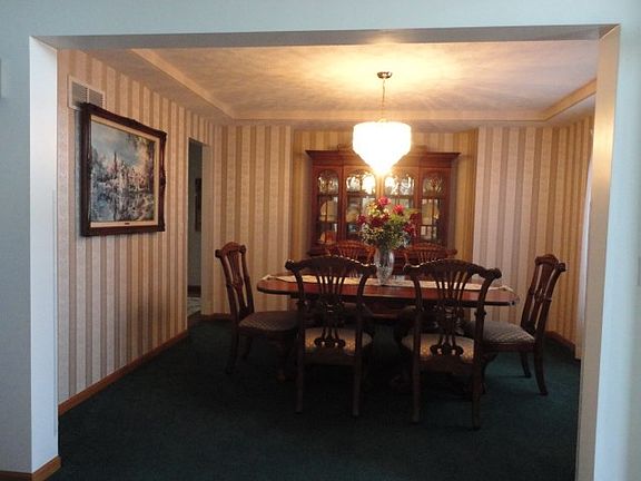4th image of 774 Eton St