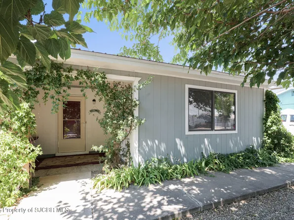511 Western Cir, Aztec, NM 87410