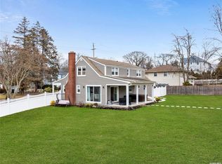 66 Sunset Dr, Huntington, NY 11743