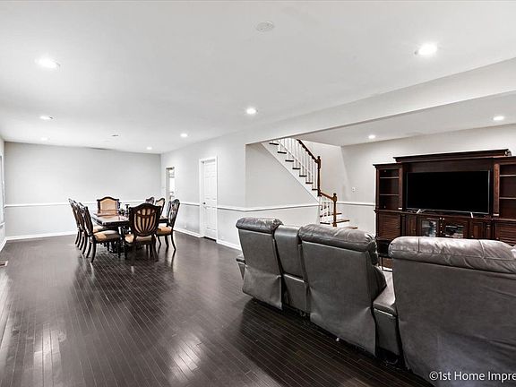 3rd image of 9410 S 55th Ct