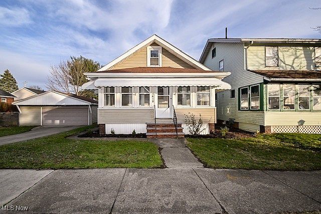 1st image of 1412 Bellflower Ave SW