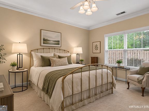 3rd image of 213 Colony Center Dr
