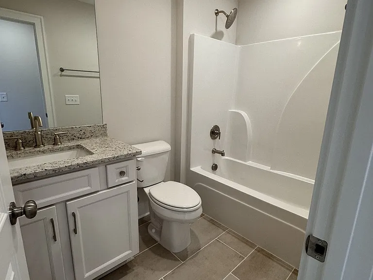 2nd Bathroom