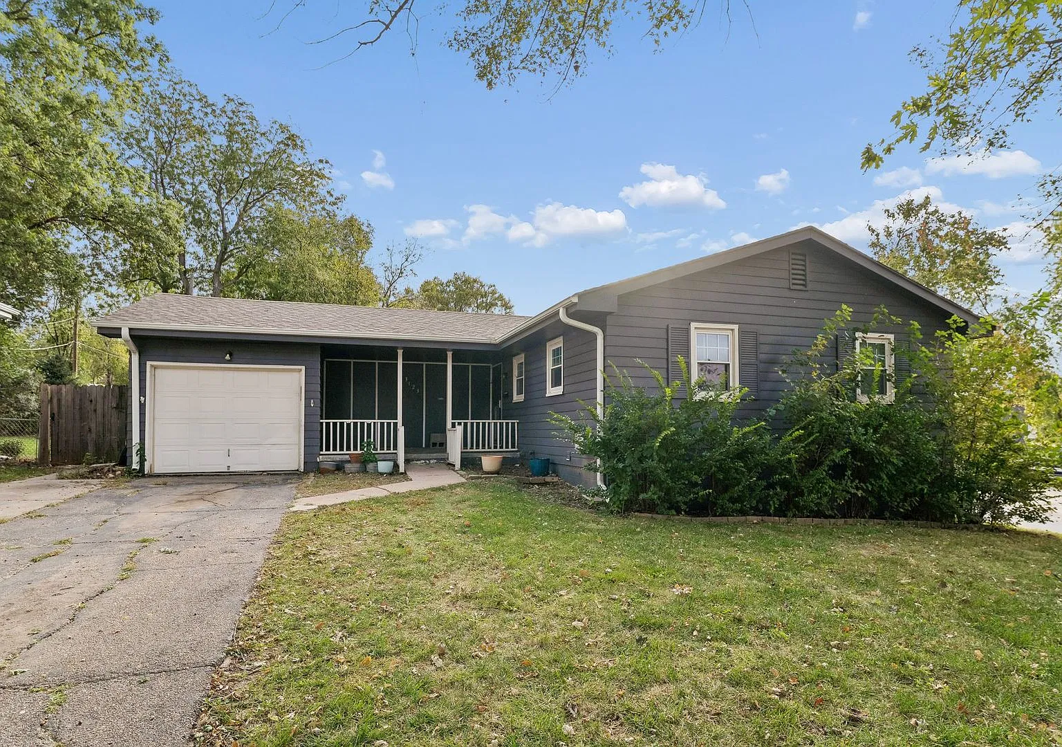 Beautifully Updated 4-Bedroom Home + Bonus 5th Room in Southwest Omaha! — Photo 1