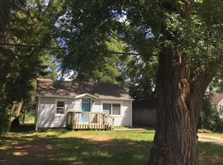 9158 E Loop Rd, Hesperia, MI 49421