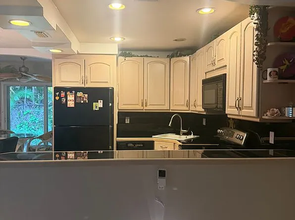 647 Snug Harbor Dr APT P2, Boynton Beach, FL 33435