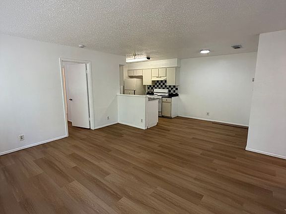 2nd image of 704 Osage Dr #704A