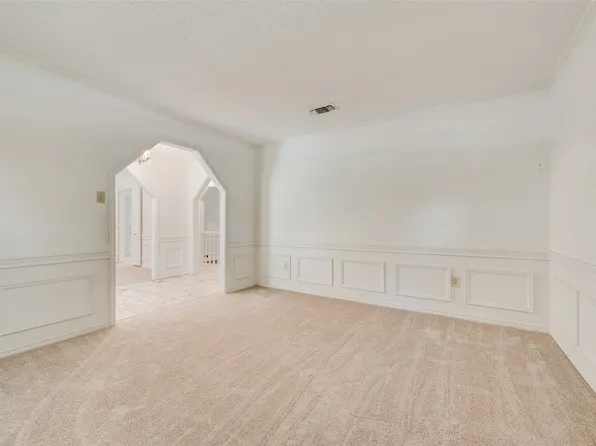 7325 Fuller Cir, Fort Worth, TX 76133