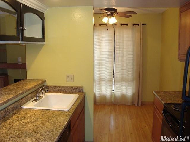 1st image of 909 Fulton Ave APT 415