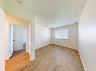 1825 Roanoke Ave APT A, Redding, CA 96001