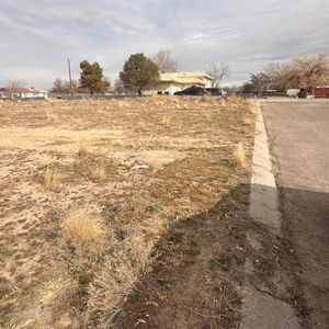 328 Clara Ln, Belen, NM, 87002