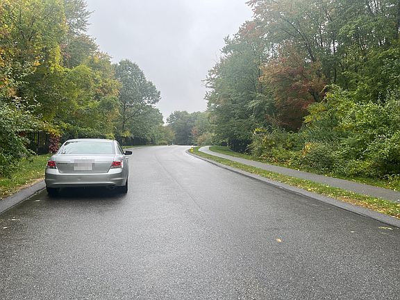 4th image of 3 Oak Hill Ave