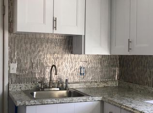 1020 43rd St, Newport News, VA 23607