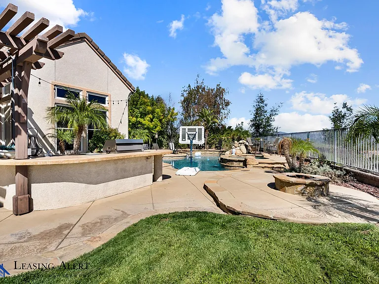 26802 Pine Cliff Pl — Photo 49