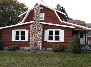 7247 Island Rd, Cicero, NY 13039