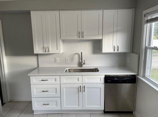 2444 Kalama Ave, Royal Oak, MI 48067