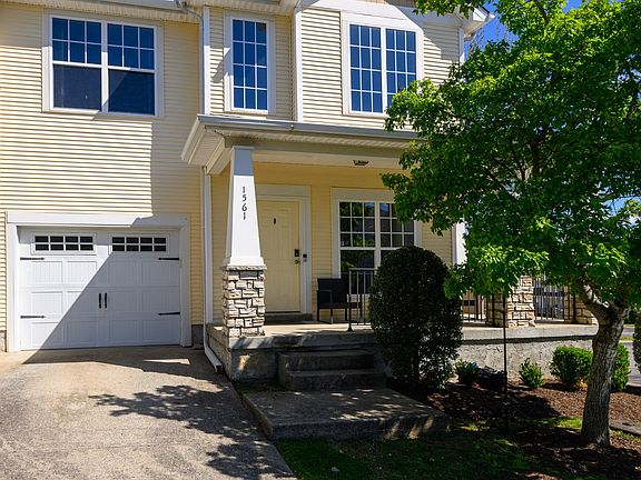 2nd image of 1561 Lincoya Bay Dr