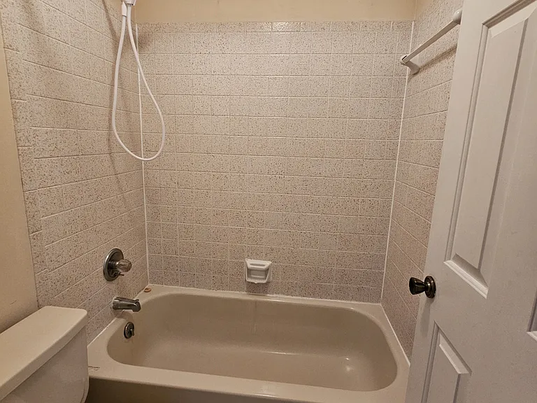 7018 Tartan Dr — Photo 13