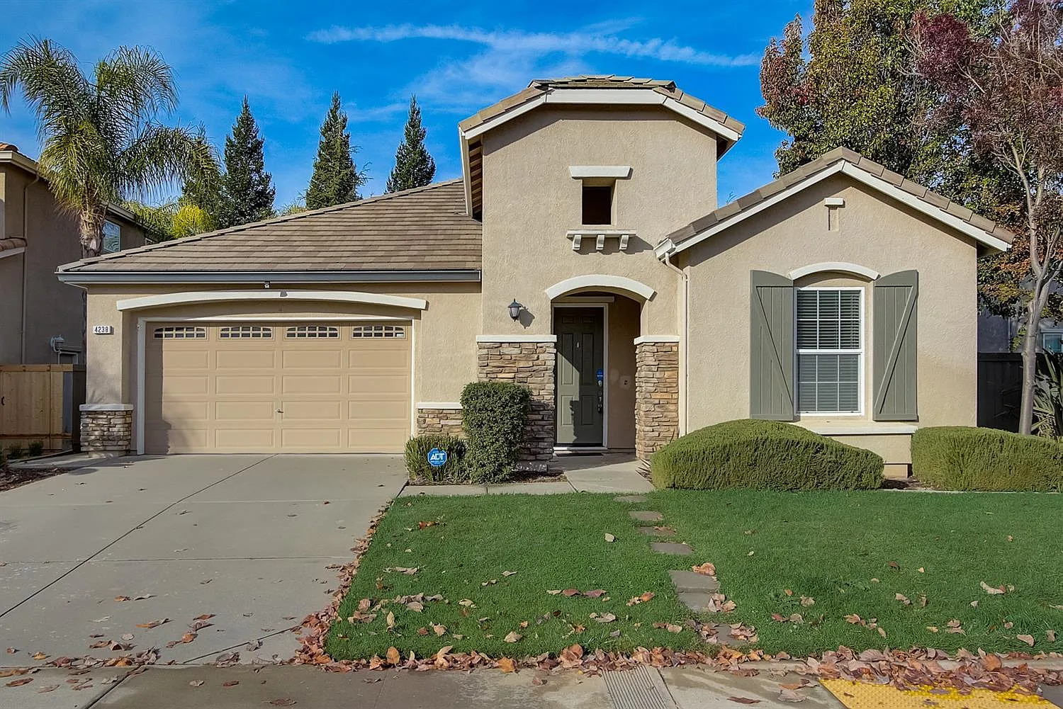 4238 Anatolia Dr photo 1