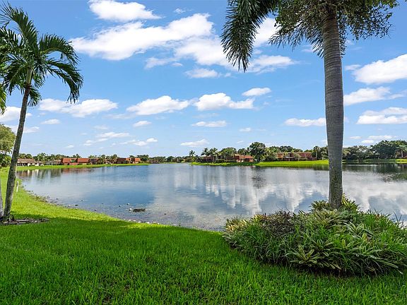 4th image of 11927 SW 13th Court #-