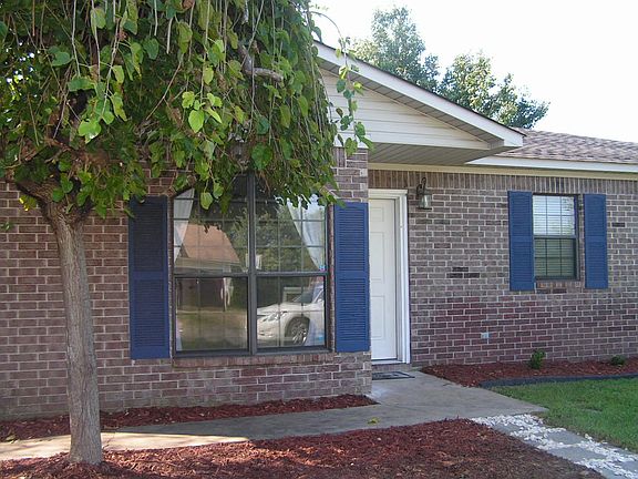 2nd image of 200 Hilltop Dr