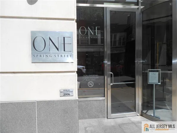 1 Spring St Unit 2305, New Brunswick, NJ 08901