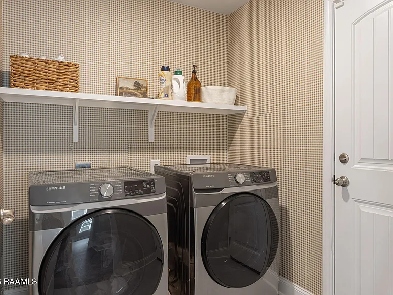 105 Harvest Falls Dr — Photo 17